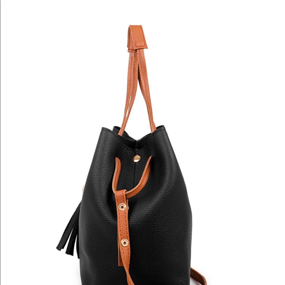 ‼️‼️4 PCS two tone tassel bags - Picture 2 of 5